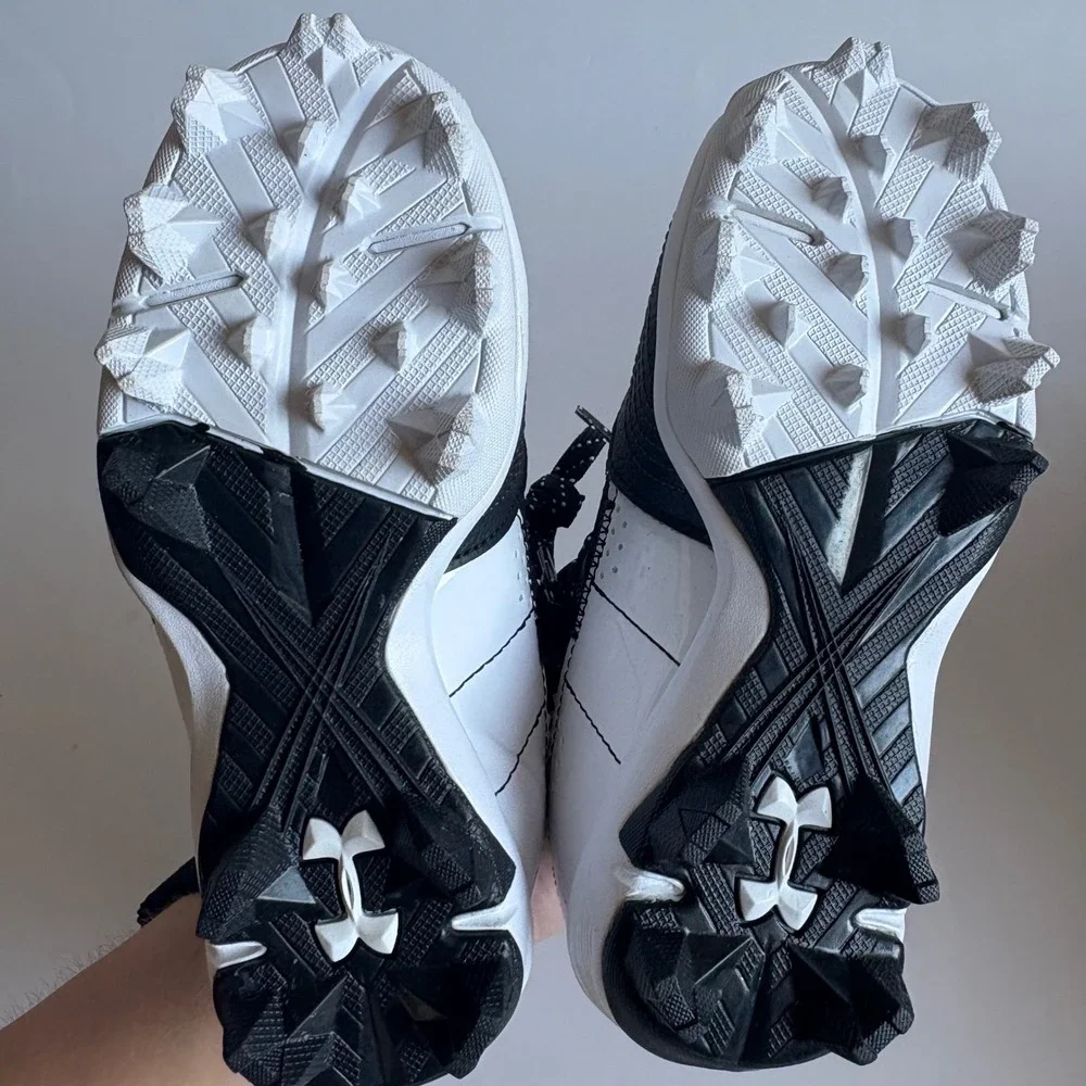 Under Armour Harper 7 Mid RM Jr Baseball Cleats Black White Gold 11K NEW
